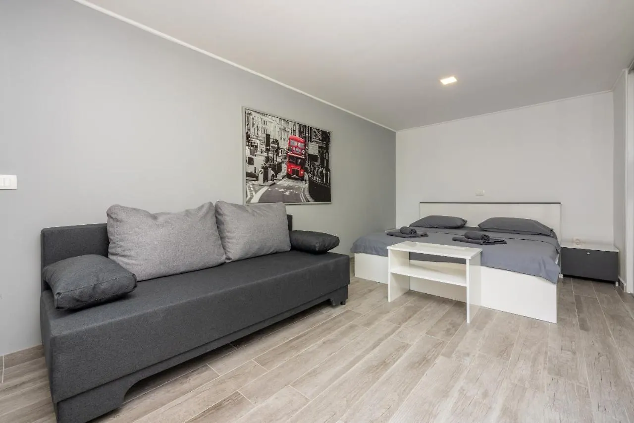 Apartments Luna Dramalj