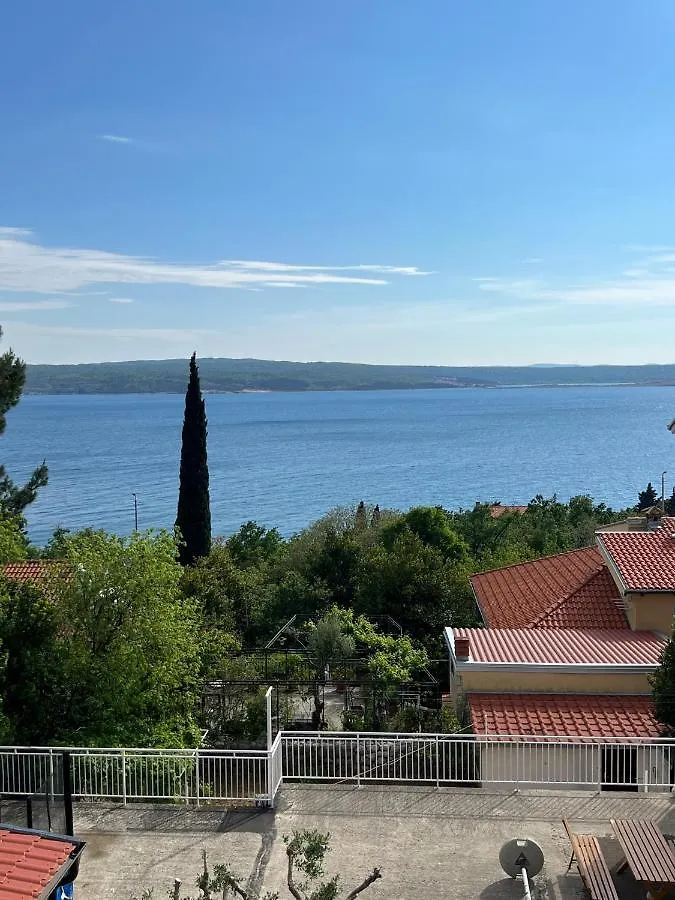 Apartments Luna Dramalj