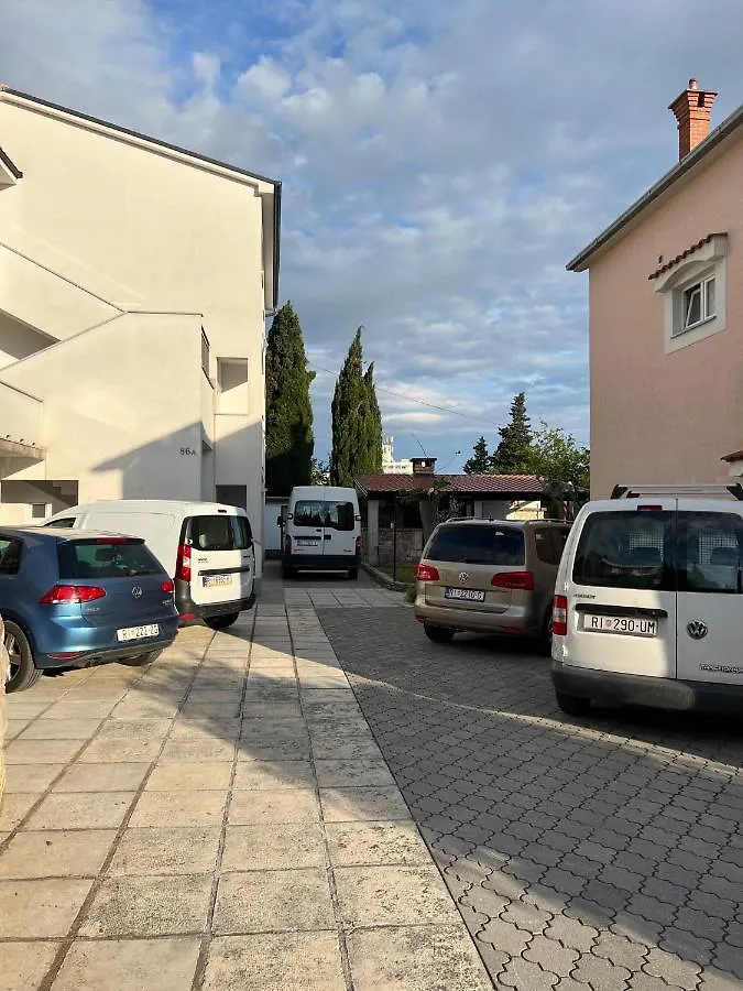 Apartments Luna Dramalj 0*,  Croatia