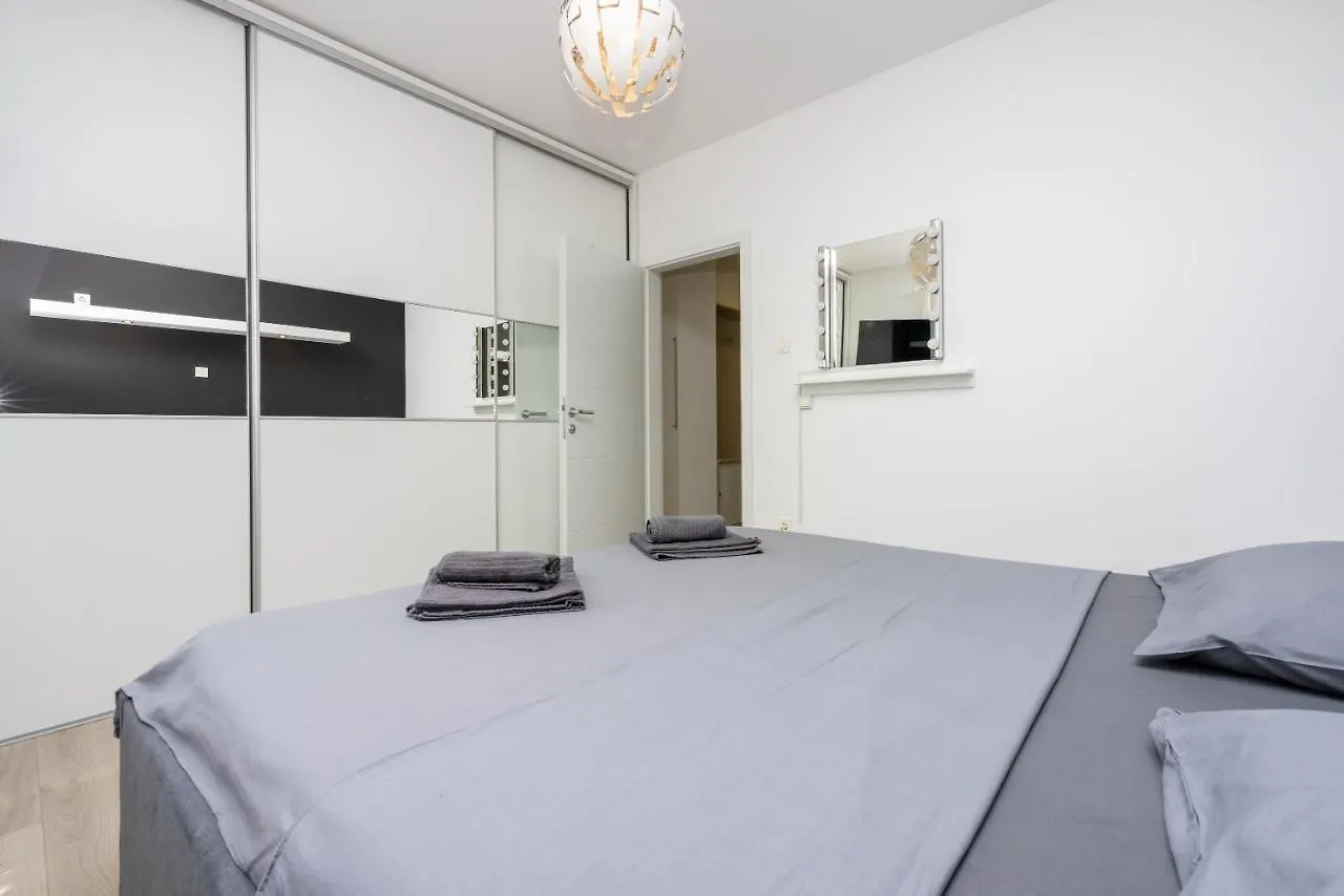 Apartments Luna Dramalj 0*,