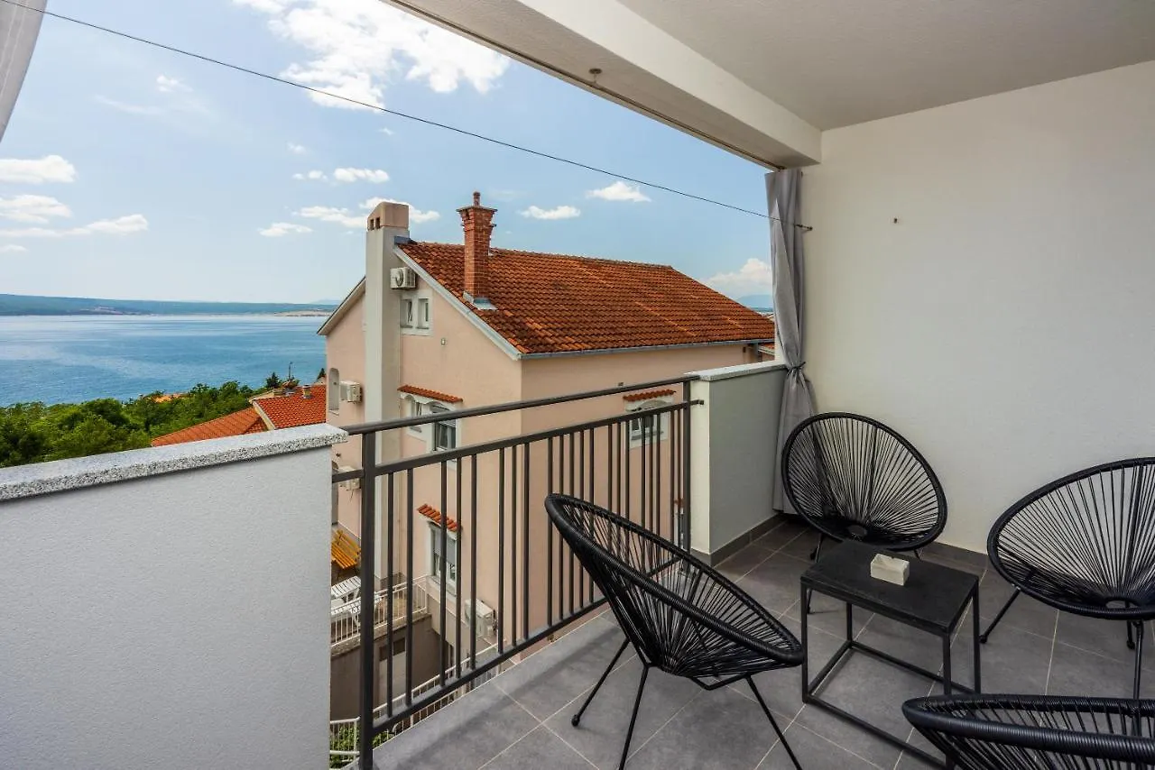 Apartments Luna Dramalj Croatia