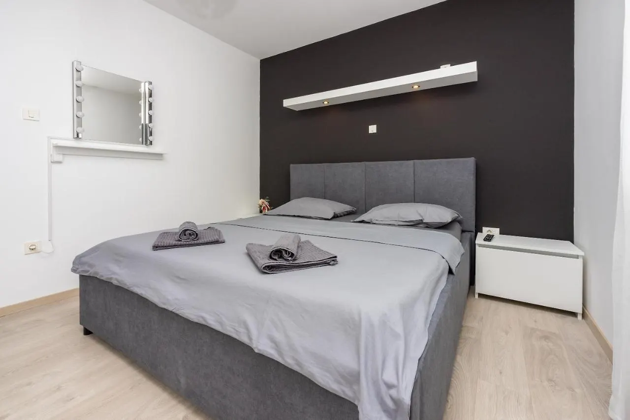 Apartments Luna Dramalj Croatia
