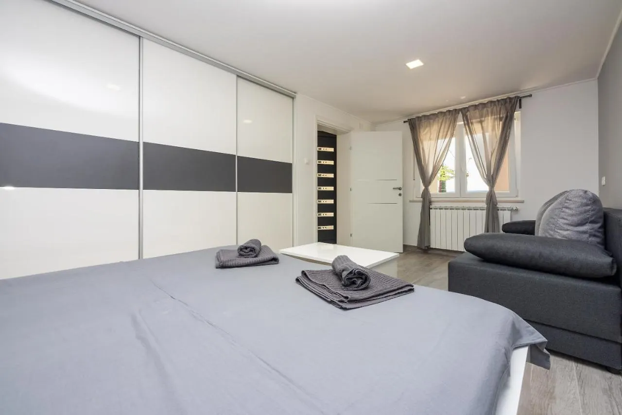 Apartments Luna Dramalj