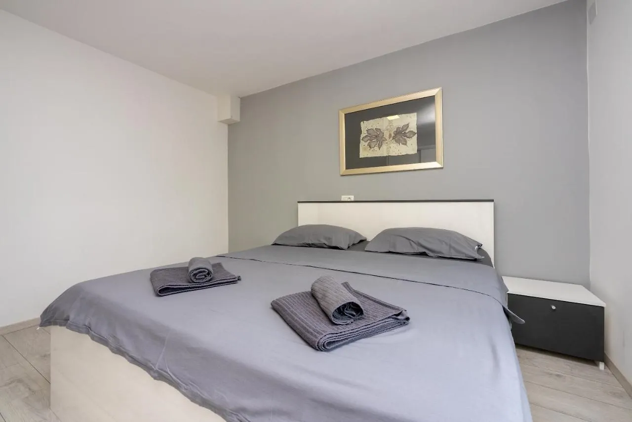 Apartments Luna Dramalj